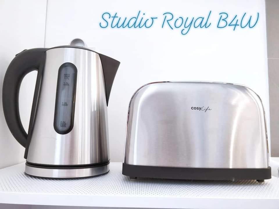 Studio Royal By Beds4Wanderlust - Place Du Marche Avec Parking Prive Fontainebleau Kamer foto