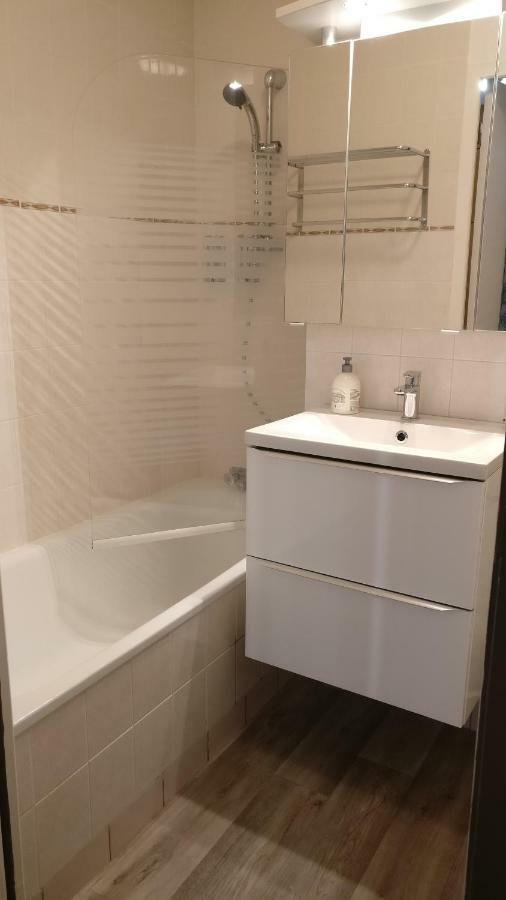 Studio Royal By Beds4Wanderlust - Place Du Marche Avec Parking Prive Fontainebleau Buitenkant foto