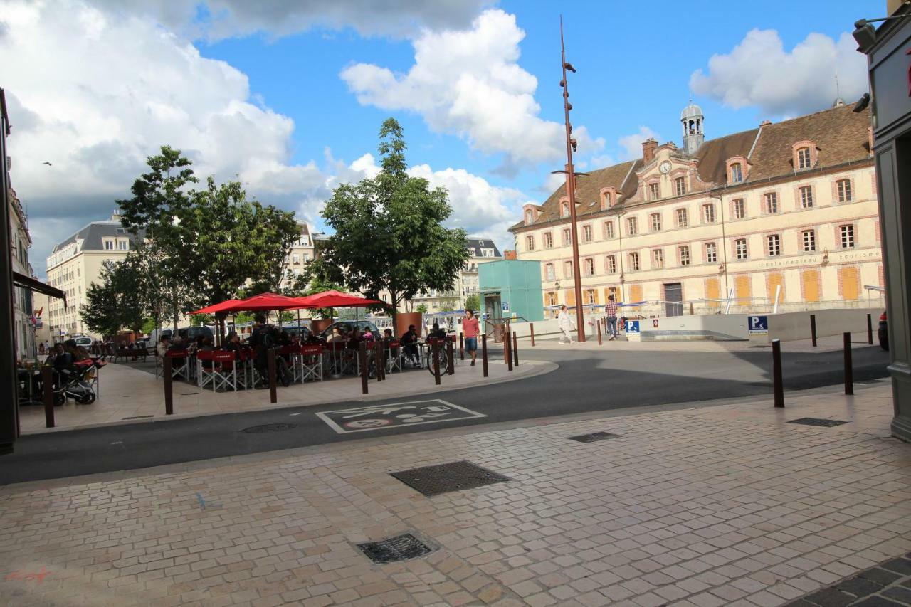 Studio Royal By Beds4Wanderlust - Place Du Marche Avec Parking Prive Fontainebleau Buitenkant foto