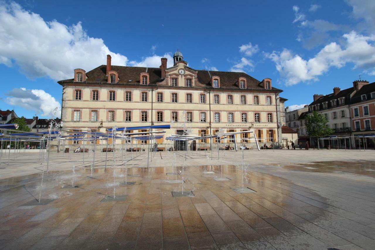 Studio Royal By Beds4Wanderlust - Place Du Marche Avec Parking Prive Fontainebleau Buitenkant foto