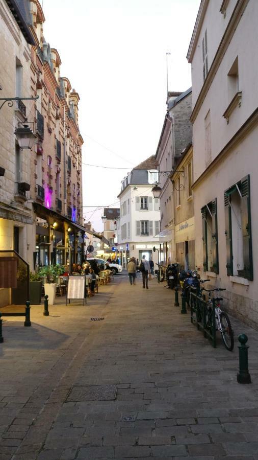 Studio Royal By Beds4Wanderlust - Place Du Marche Avec Parking Prive Fontainebleau Buitenkant foto