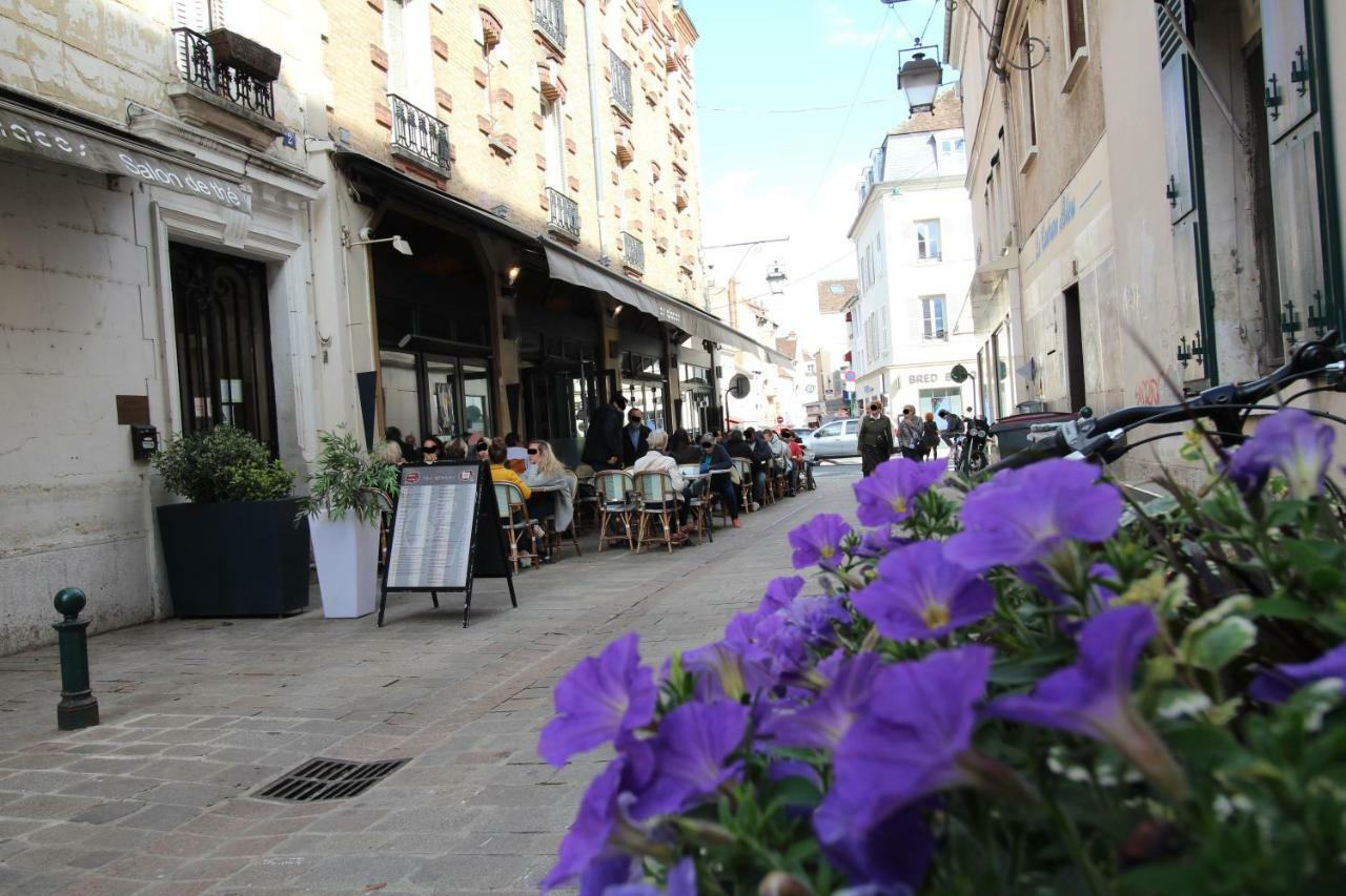 Studio Royal By Beds4Wanderlust - Place Du Marche Avec Parking Prive Fontainebleau Buitenkant foto