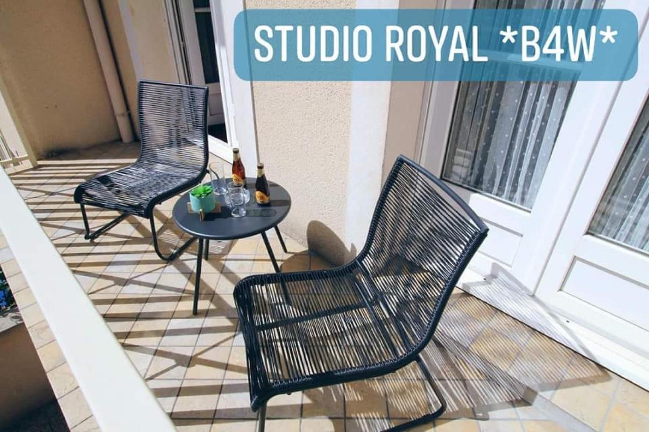 Studio Royal By Beds4Wanderlust - Place Du Marche Avec Parking Prive Fontainebleau Buitenkant foto